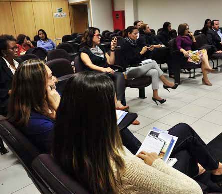 Assessores de comunicação das DPEs discutem política de comunicação do Condege