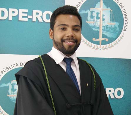 DPG empossa mais um defensor público substituto