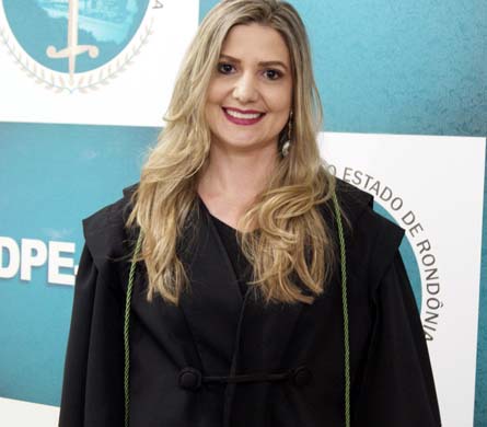 DPE empossa defensora pública substituta; ela deverá assumir a comarca de São Francisco