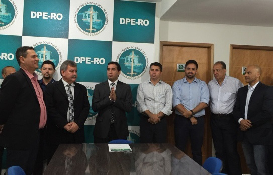 Em solenidade na DPE, autoridades ratificam apoio aos projetos da instituição
