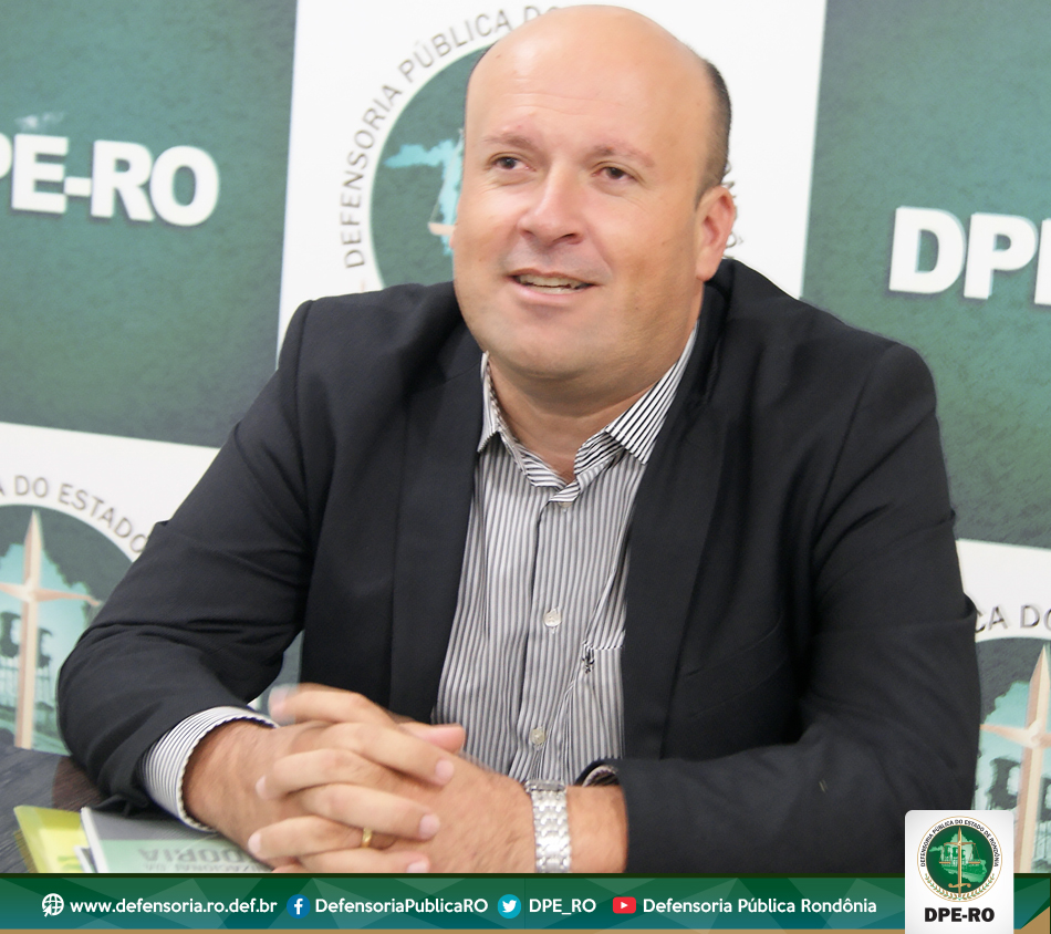 Defensor Público Geones Miguel é promovido para a 2ª Entrância