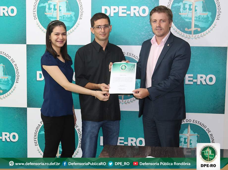 Com prestígio, equipe da Defensoria recebe novo servidor da Divisão de Tecnologia da Informação
