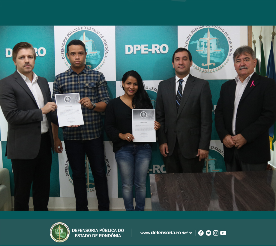 DPE-RO empossa estagiários em direito