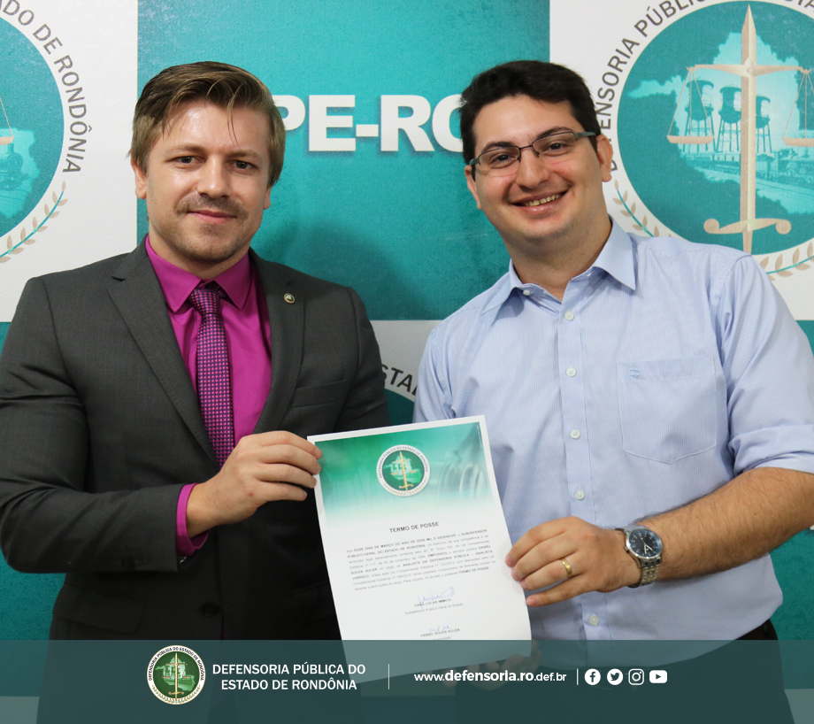 De técnico administrativo a analista jurídico: Defensoria empossa novamente servidor Daniel Auler