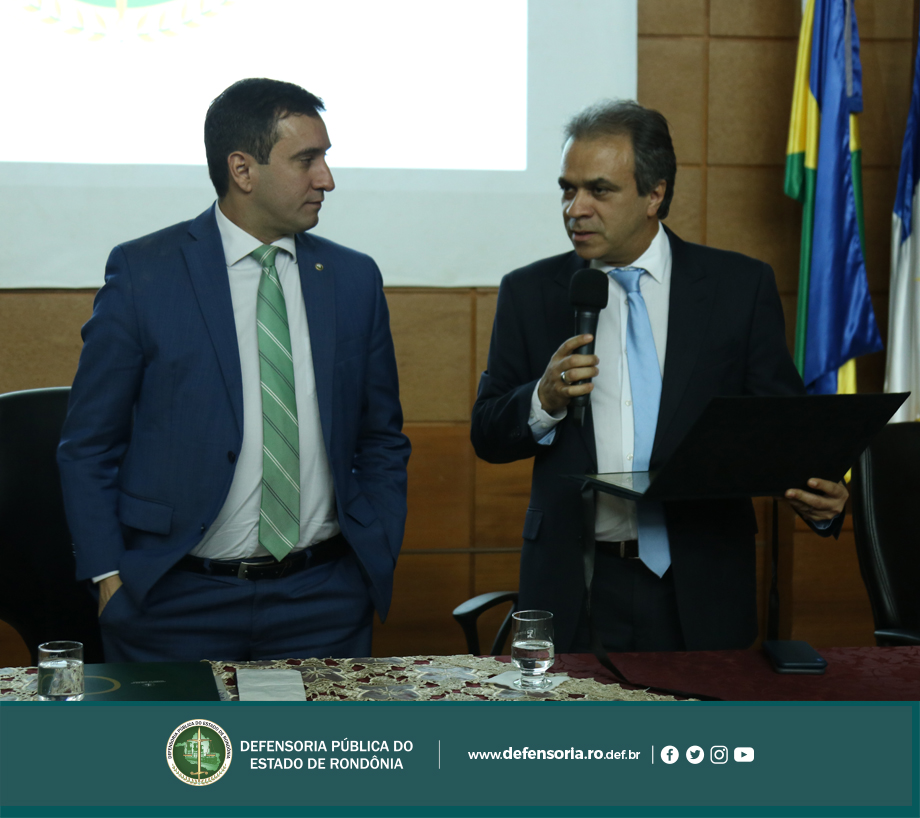 Defensor Público-Geral realiza homenagem a Presidente do Tribunal de Contas do Estado