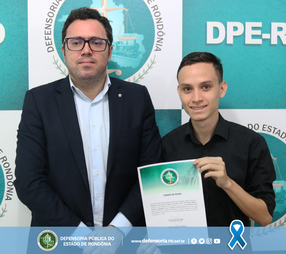Estagiário de Administração toma posse na DPE-RO