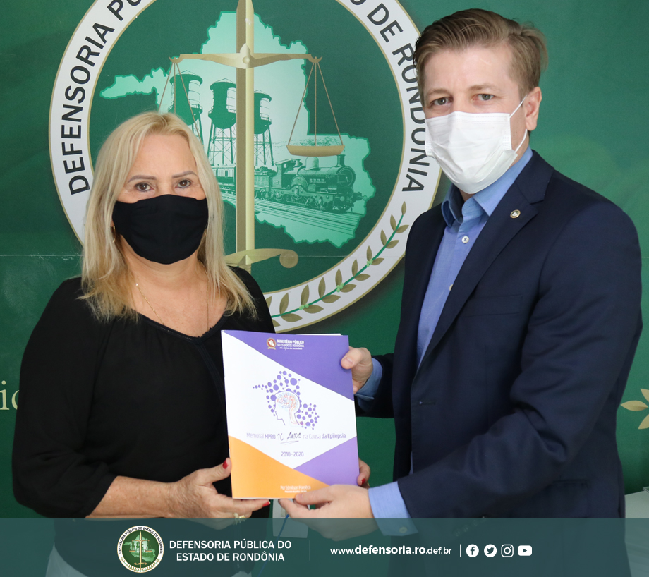 Defensor Público-Geral recebe visita de Defensora Pública aposentada Rosária Novais