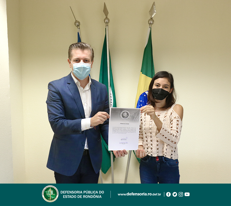 Estagiária em Pós-Graduação em Direito toma posse na Defensoria Pública