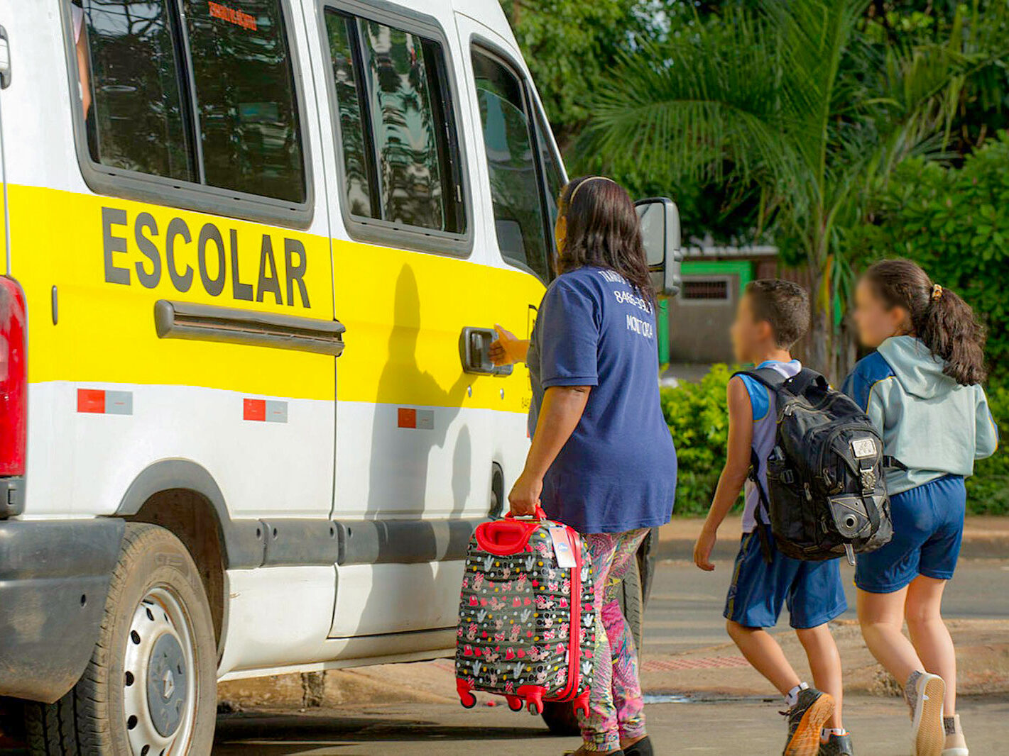 Defensoria e MPF se reúnem com Secretarias de Educação Municipal e Estadual para assegurar vagas e transporte escolar para crianças de ocupações de Porto Velho