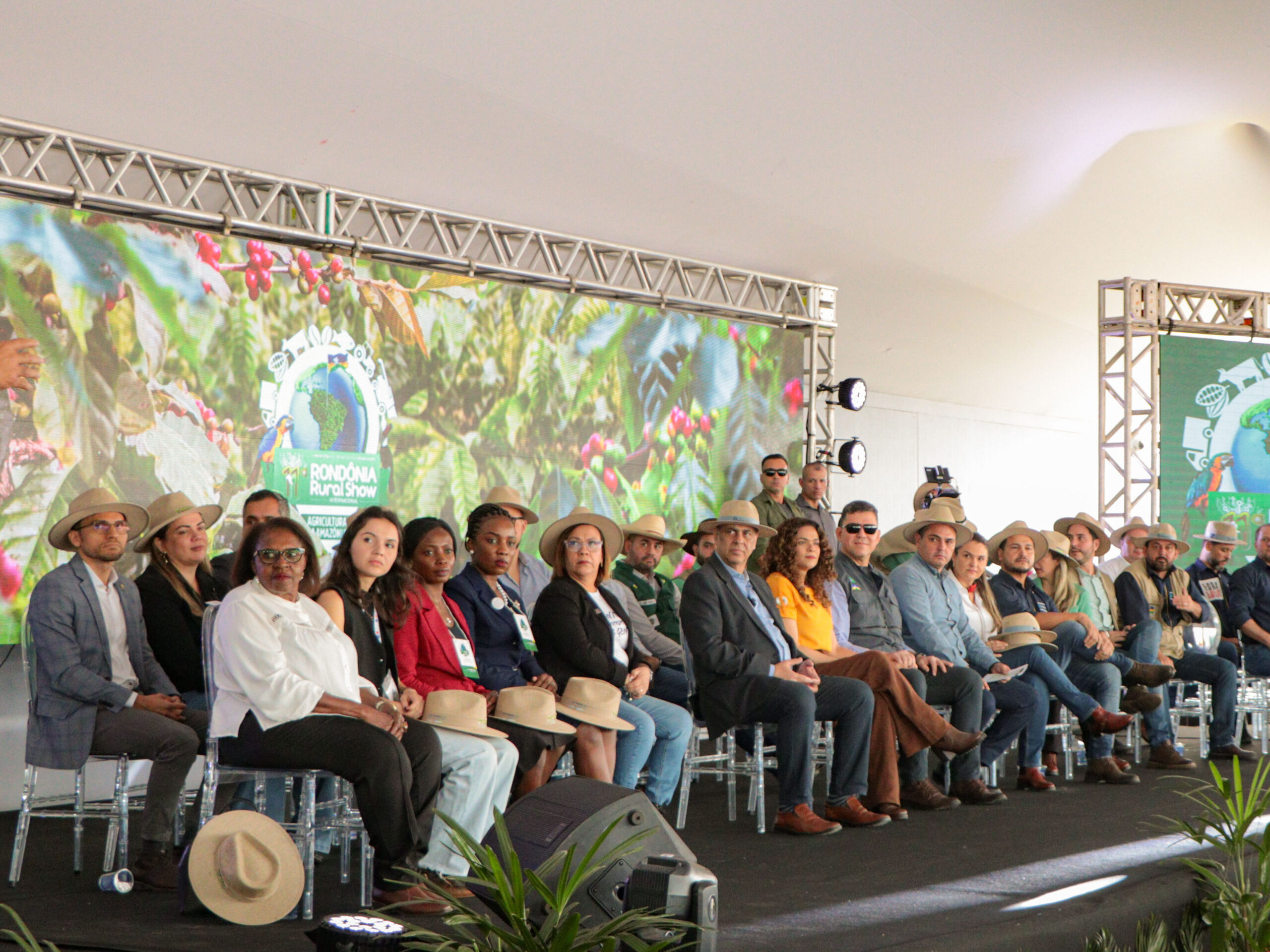 Defensoria Pública de Rondônia marca presença na Rondônia Rural Show 2024