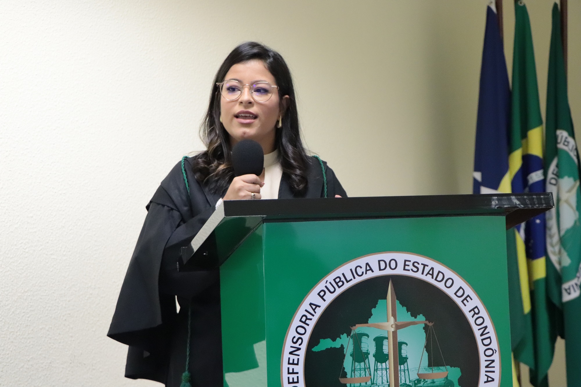 Advinda do Estado do Pará, Eryca Rubielly toma posse como Defensora Pública de Rondônia