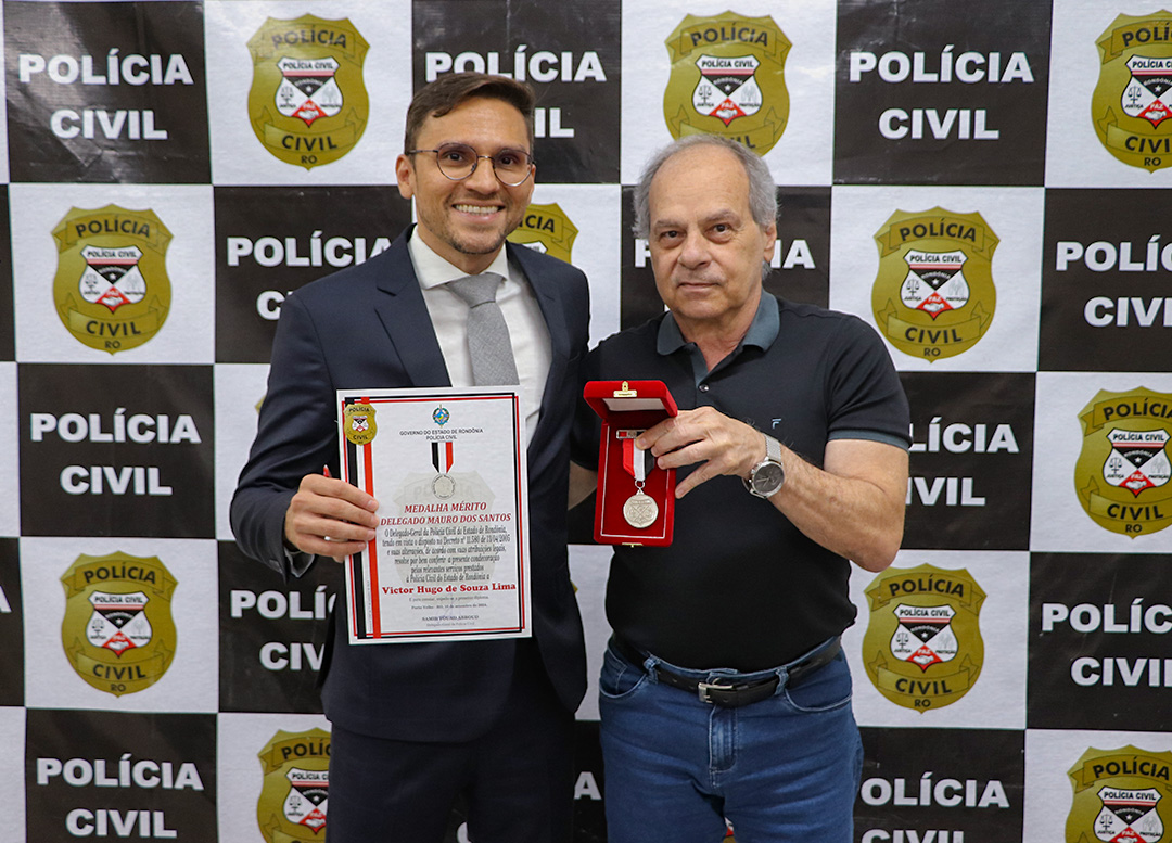 Homenagem: Defensor Público-Geral, Victor Hugo, recebe medalha Mauro dos Santos, maior honraria da Polícia Civil de Rondônia